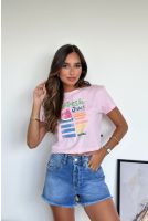 Camiseta Cropped Estampada Feminina Revanche Vilches ROSA BEBE