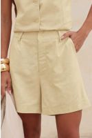 Short Linho Alfaiataria Bolso Faca Feminino Revanche Turgovia AMARELO MANTEIGA