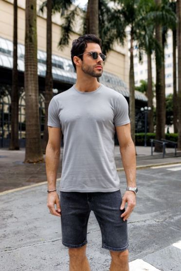 Camiseta Masculina Revanche Leandre CINZA