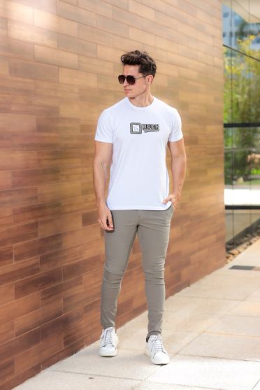 Camiseta Bordada Masculino Revanche Fernão BRANCO