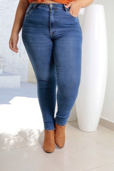 Calça Jeans Skinny Barra Normal Cuvy Feminina Revanche Villegas Azul
