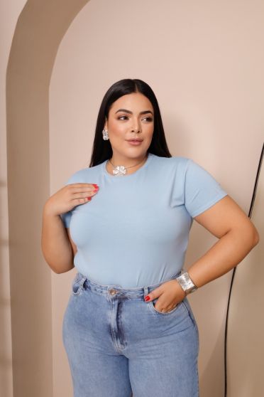 T-Shirt Básica Curvy Feminina Revanche Anshan AZUL SERENITY