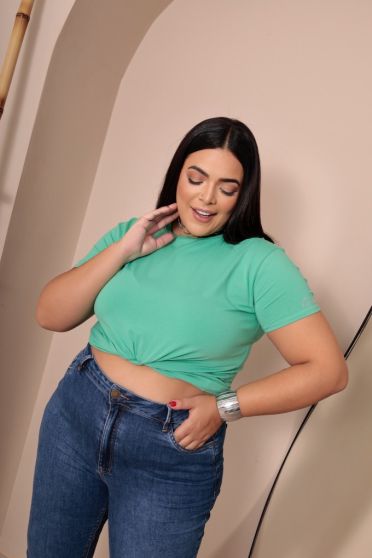 T-Shirt Básica Curvy Feminina Revanche Anshan VERDE NEOMINT