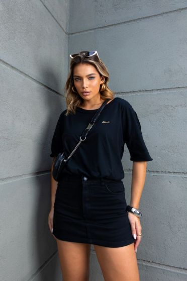 Blusa Ampla Tinturada Com Plaquinha Feminina Revanche Mirinzal PRETO