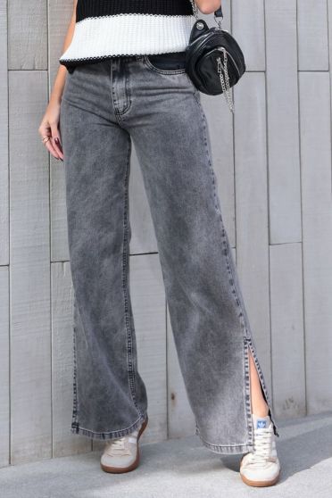 Calça Jeans Wide Leg Abertura Lateral e Barra Normal Feminino Revanche Vareia UNICA