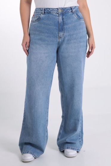 Cal&ccedil;a Reta Jeans Feminina Com Bordado Cora&ccedil;&atilde;o Plus Size Revanche Brera 