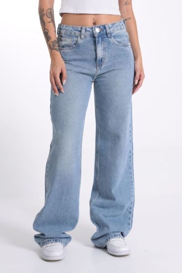 Calça Reta Jeans Feminina Barra Normal Revanche-CA.FEM.00572