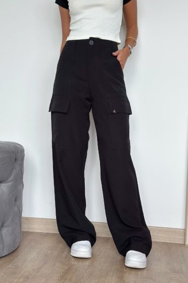 Calça Alfaiataria Wide Bolsos Cargo Feminina Revanche Tagaste PRETO