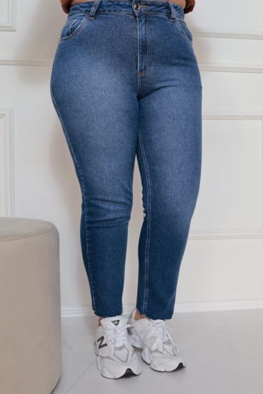 Calça Jeans Reta Barra A Fio Curvy Feminina Revanche Brixia UNICA