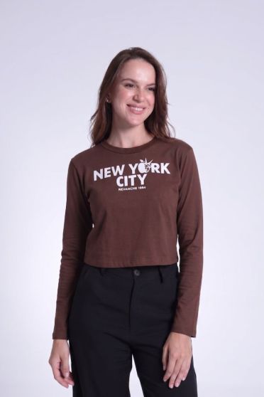Camiseta Cropped Manga Longa Gola A Fio Feminino Revanche Abecásia MARROM ESCURO