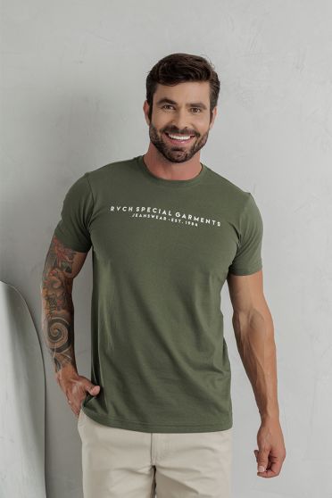 Camiseta Estampada Masculino Revanche Cólofon VERDE MUSGO