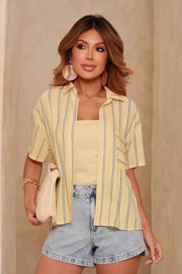 
Camisa Cropped Abertura Lateral Listrada Feminino Revanche Alcanena AMARELO CLARO
