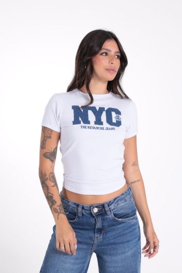 Camiseta Feminina Cropped Bordada Manga Curta Revanche Larissa BRANCO