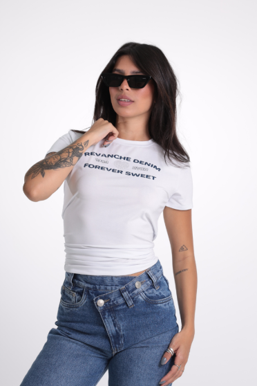 Camiseta Feminina Estampada Manga Curta Forever Sweet Revanche-CT.FEM.00091 BRANCO