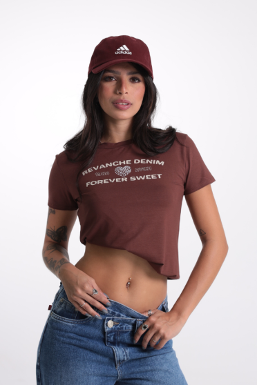 Camiseta Feminina Estampada Manga Curta Forever Sweet Revanche-CT.FEM.00091 MARROM ESCURO