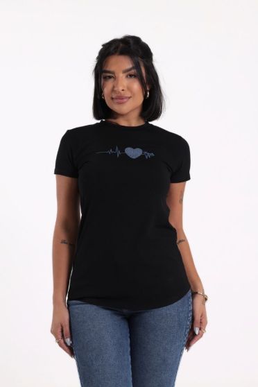 Camiseta Bordado Patch Coração Revanche-CT.FEM.00097 PRETO
