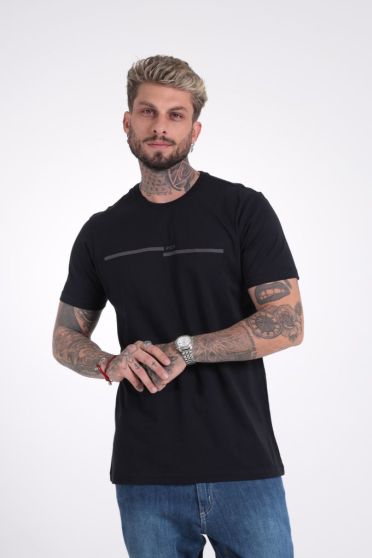 Camiseta Masculina Manga Curta Estampada Relevo Revanche Shibuya 