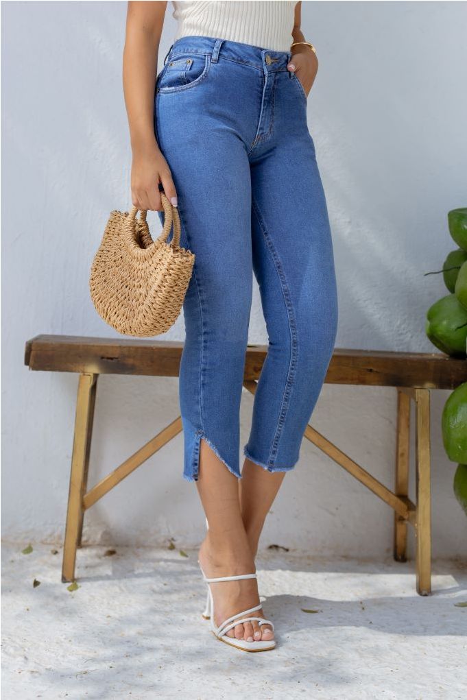 Cal a jeans cropped com barra desfiada feminina Revanche Taciba UNICA