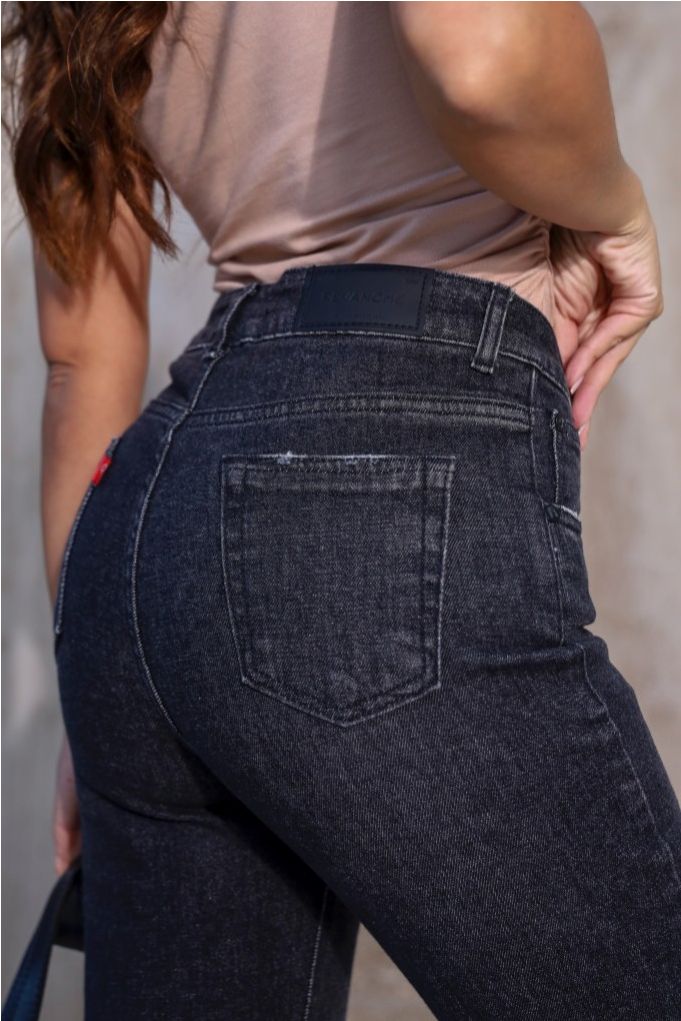Revanche Jeans Calça Jeans Mom Abertura Lateral Feminina Revanche